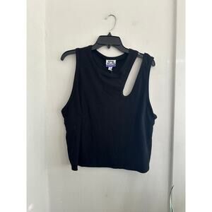 FUTURE COLLECTIVE Women's Plus Cropped Black Tank | Size 2X